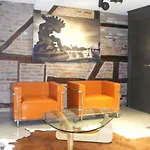 Amosa Centre Hotel