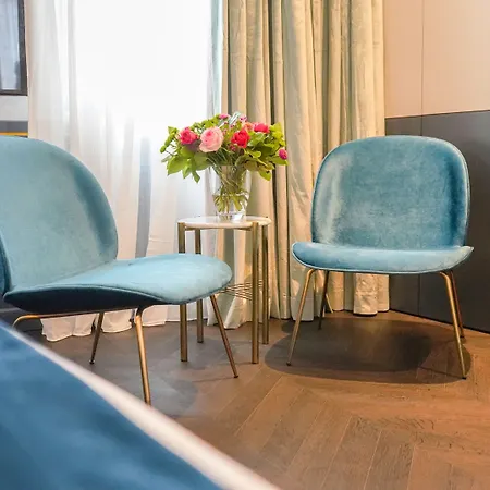 Amosa Hotel