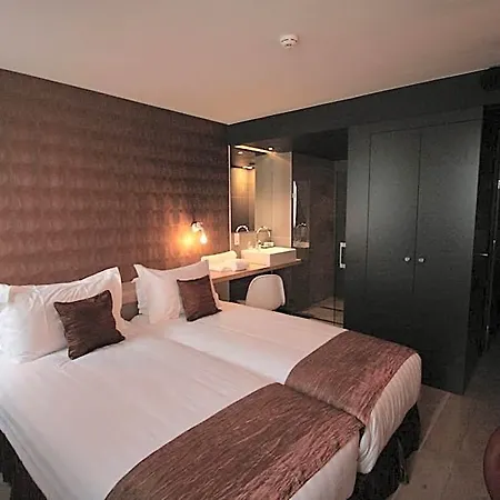 Amosa Centre 4*