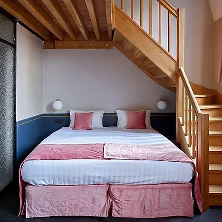 Amosa Centre 4*