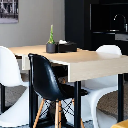 Amosa Centre Ξενοδοχείο 4*