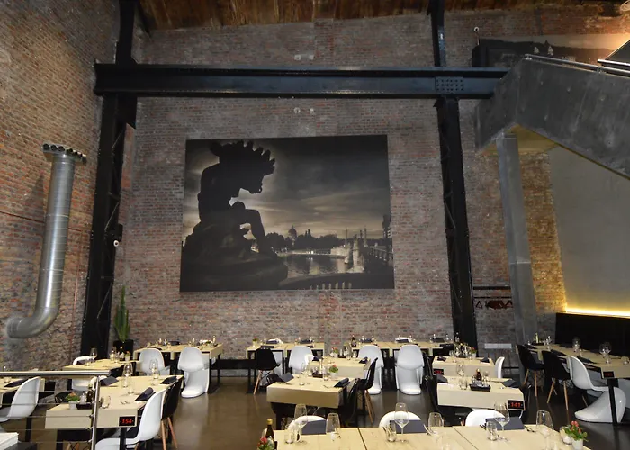 Amosa Centre Szálloda