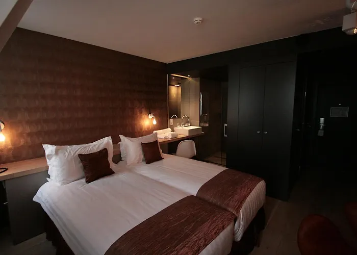 Amosa Centre Szálloda 4*