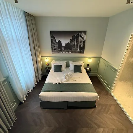 Amosa Centre Hotel 4*